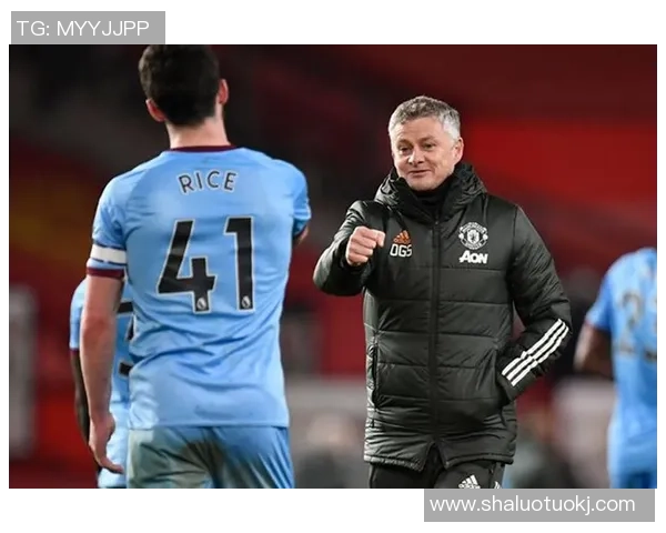 电讯报：曼联将禁职工在社媒发布沙龙以为应保密的暗地内容